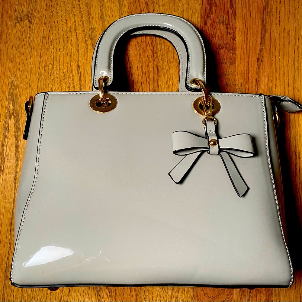 Light Grey Shiny Patent Vinyl Handbag Crossbody Bag w/ Hanging Bow